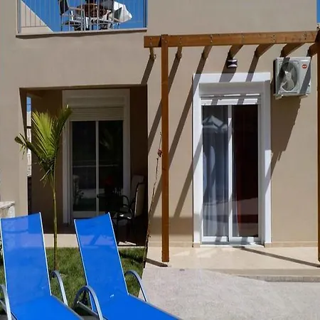 Azure Villa Kíssamos